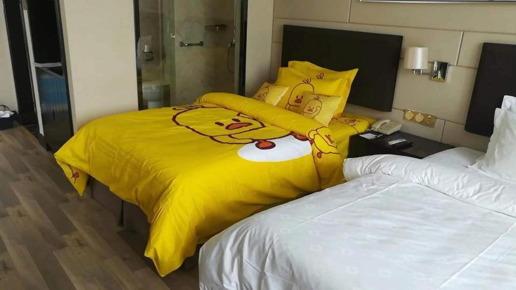 Jinjiang Metropolo Hotel - Liyang Tianmu Lake Changzhou  Bagian luar foto