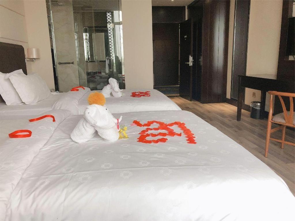 Jinjiang Metropolo Hotel - Liyang Tianmu Lake Changzhou  Bagian luar foto