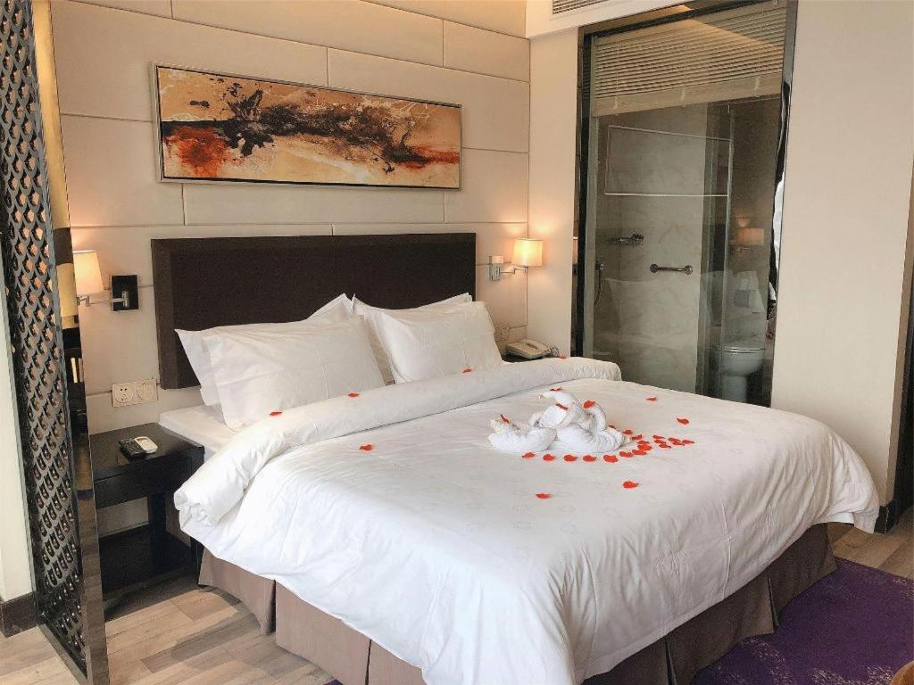 Jinjiang Metropolo Hotel - Liyang Tianmu Lake Changzhou  Bagian luar foto