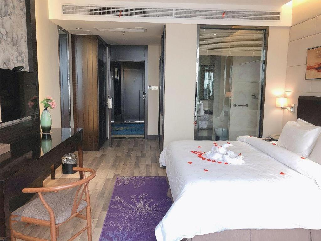 Jinjiang Metropolo Hotel - Liyang Tianmu Lake Changzhou  Bagian luar foto