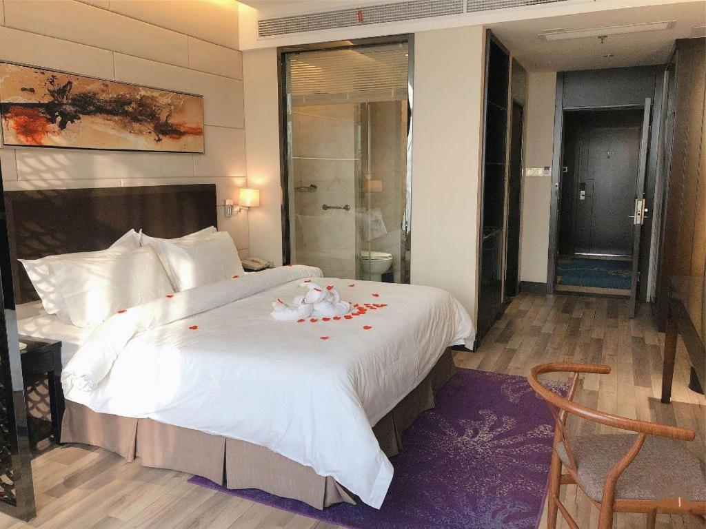 Jinjiang Metropolo Hotel - Liyang Tianmu Lake Changzhou  Bagian luar foto